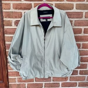Lightweight microfiber men’s jacket. Claiborne size 3X.
